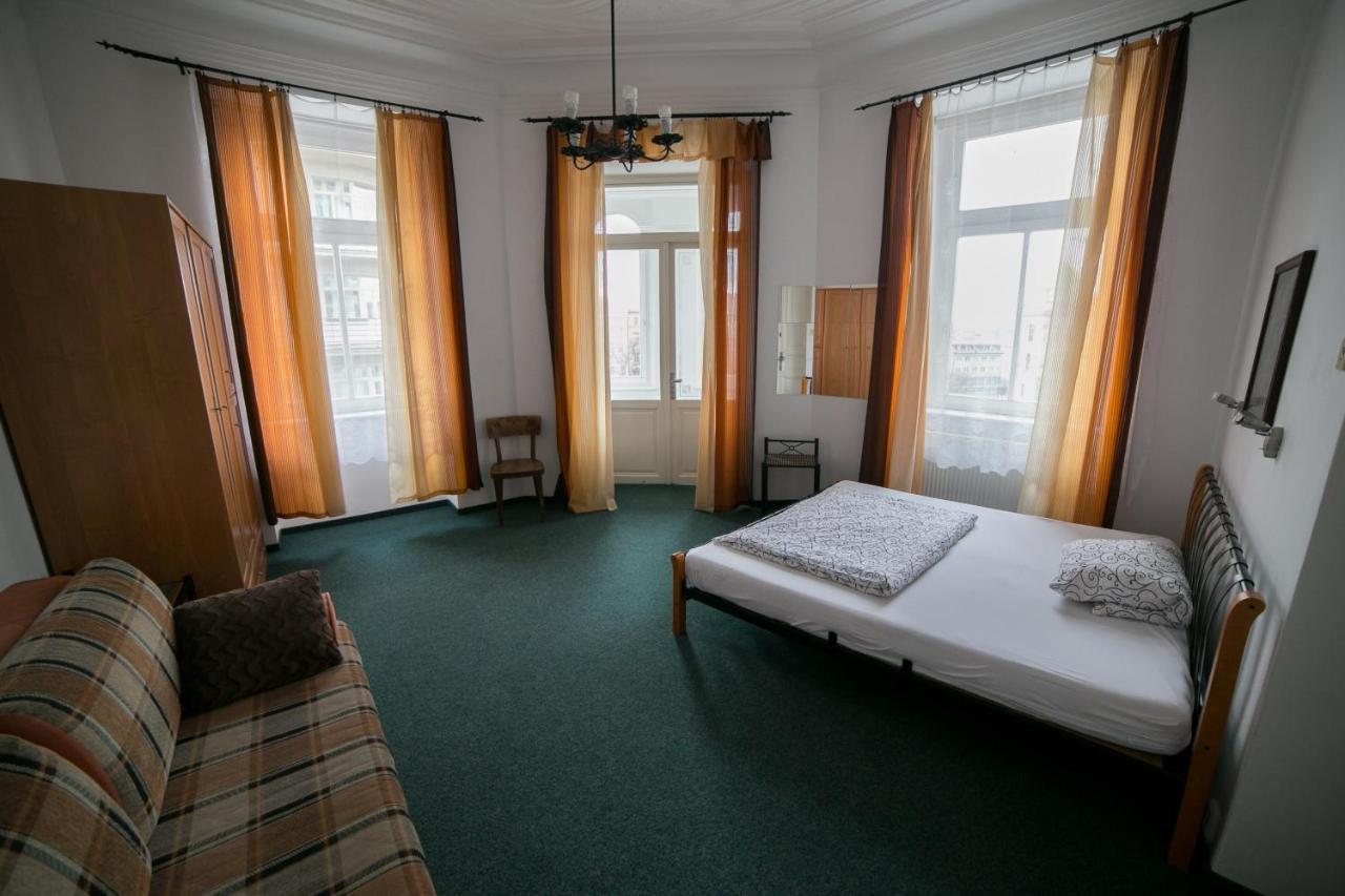 Apartment Kahoun Prague Exterior photo